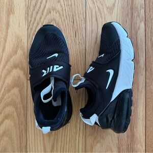 Nike Air Max 12c toddler boy sneaker shoes black white